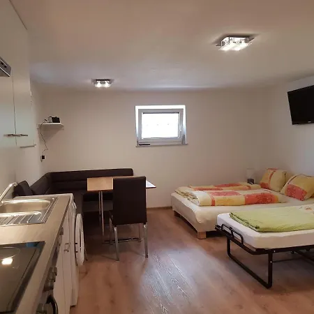 Studio-binder Apartment